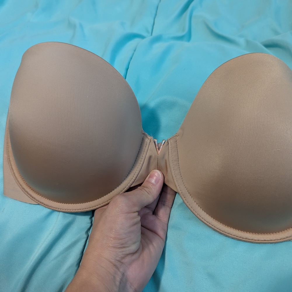 Victoria Secret Seamless Tan Strapless Bra - Picture 1 of 10